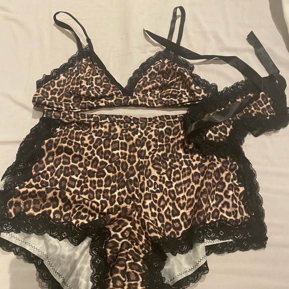 Fashion Nova Other - Fashion Nova PJ set NWT